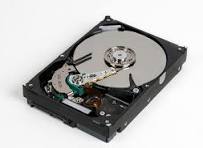 Geopende harde schijf voor data recovery